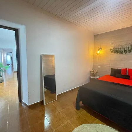 House In The Valley Feriehus