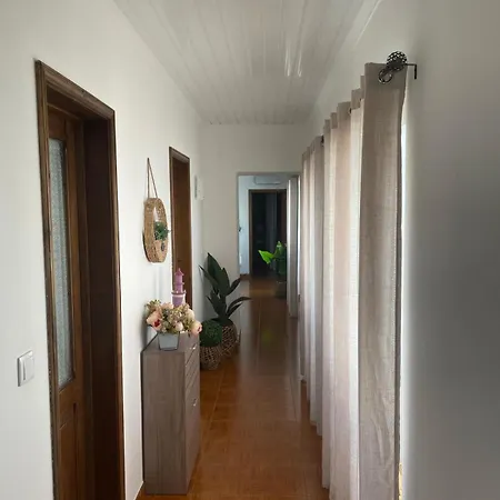 House In The Valley * Algarvia